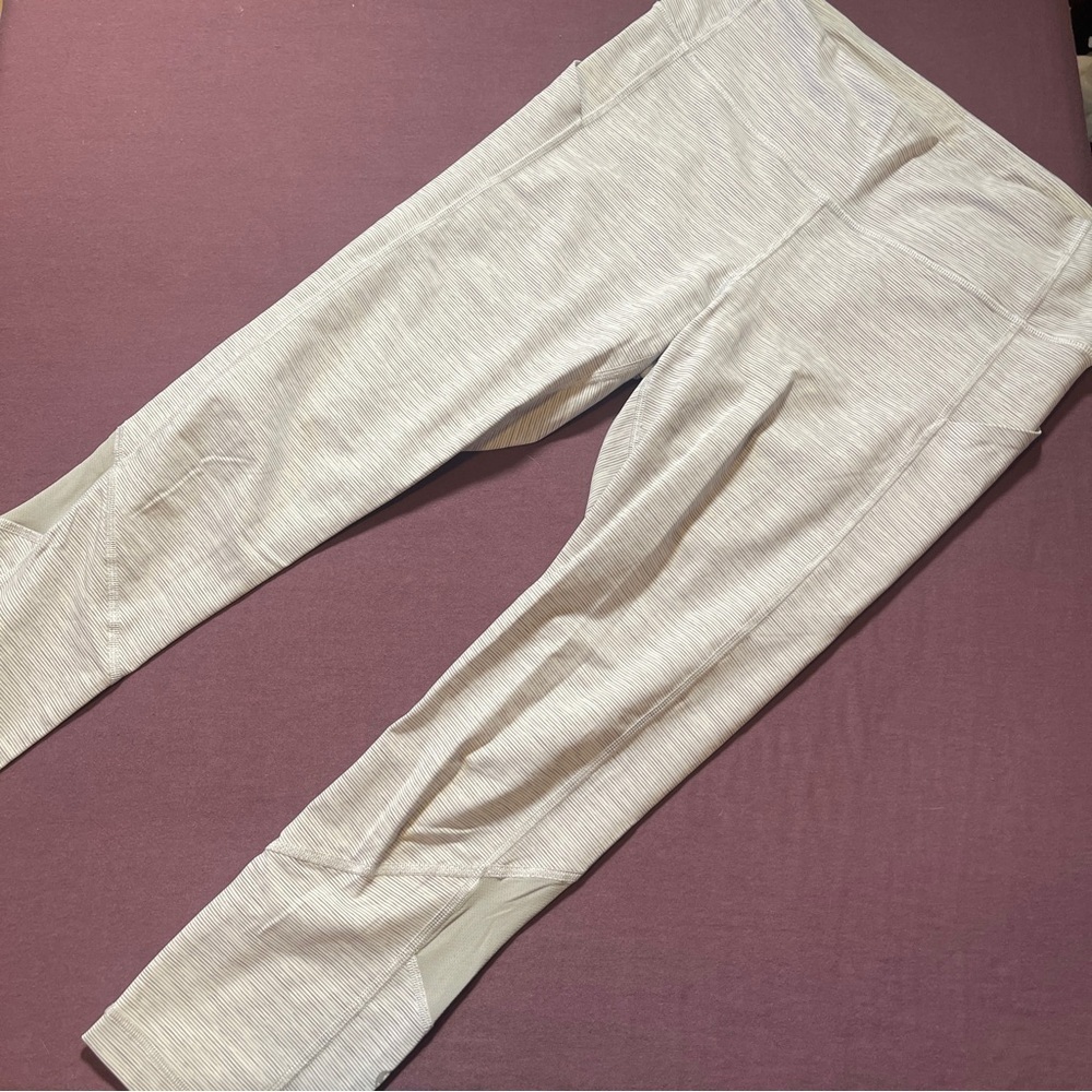 Lululemon Pace Rival Crop Wee Are From Space Nimbus Battleship/Grey- Size 8